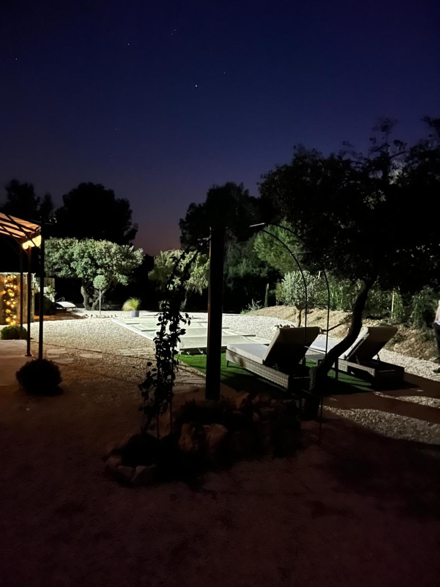 Апартаменты L'Amanderaie Piscine Privee A Cote De Lourmarin Luberon Кадне Экстерьер фото